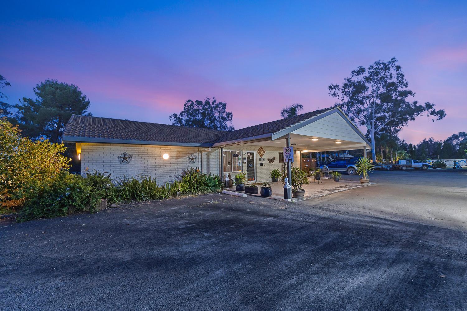 Castlereagh Motor Inn Gilgandra Exterior photo